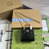 Super mini borsa Gucci Diana Modello 760251