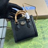 Super mini borsa Gucci Diana Modello 760251