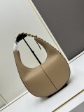 Stella McCartney  Modello 8801  28X19.5X8.5cm