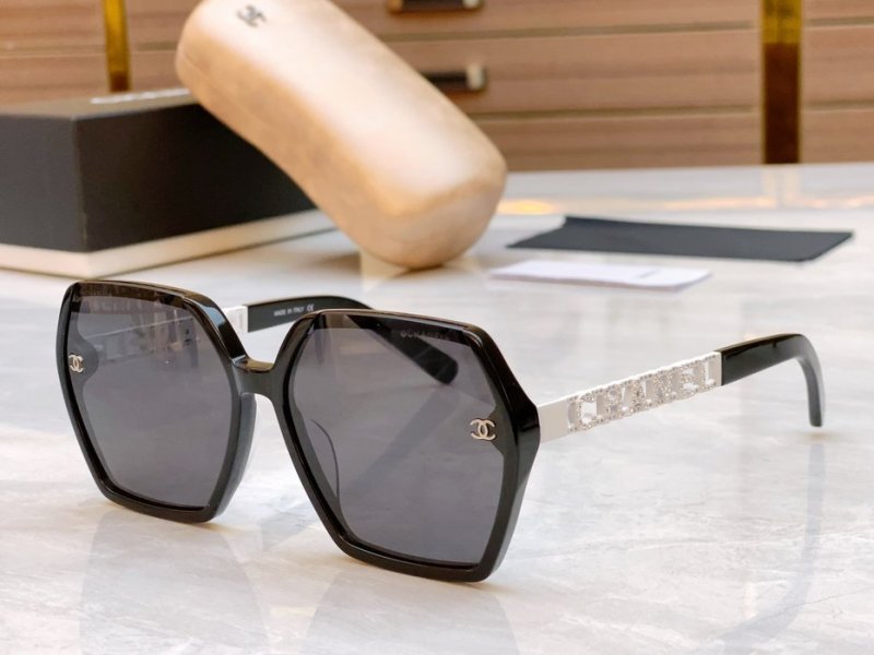 Occhiali Chanel P185