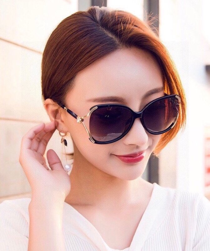 Occhiali Chanel P100