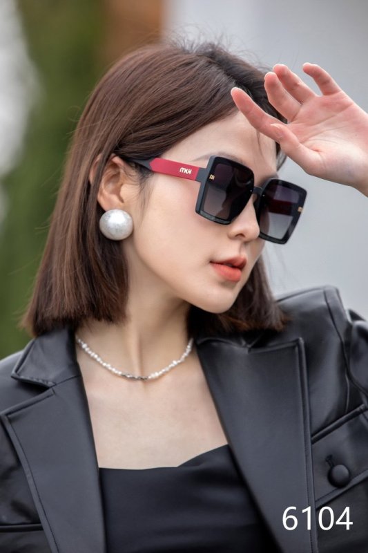 Occhiali Miu Miu P105