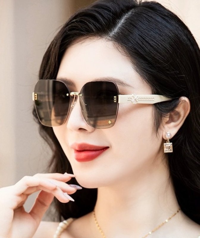 Occhiali Chanel x P105