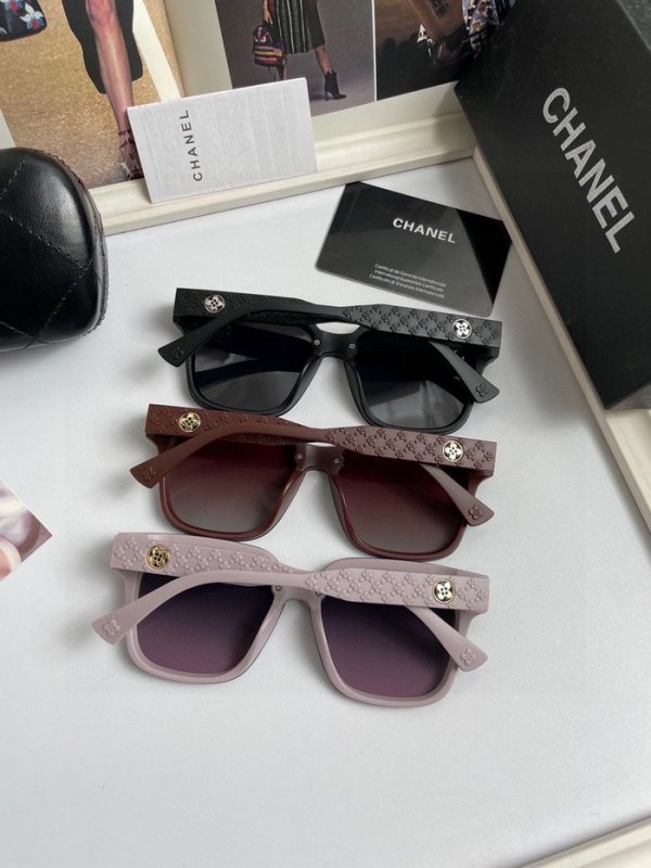 Occhiali Chanel P100