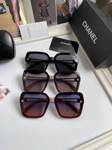 Occhiali Chanel P100