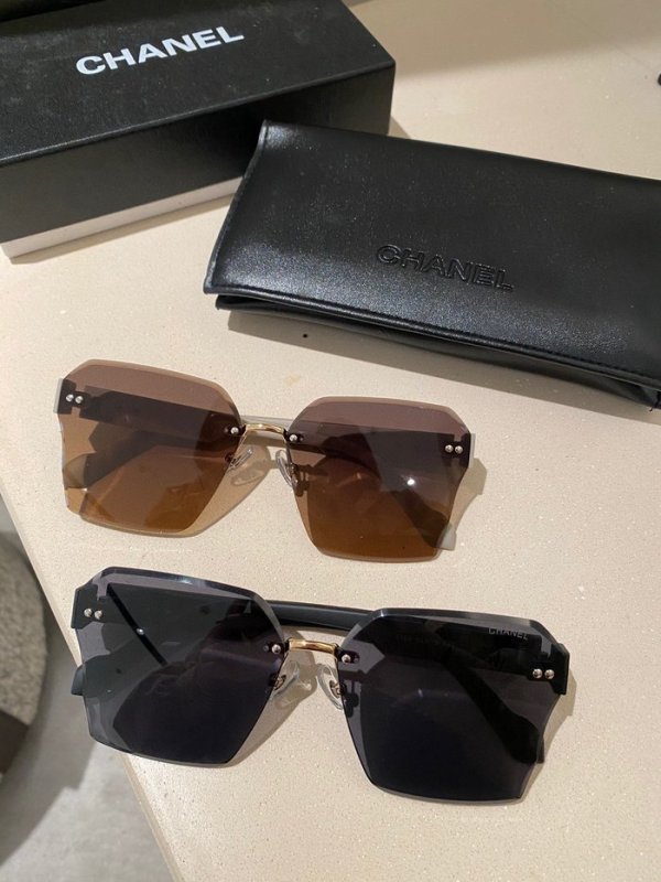 Occhiali Chanel P105