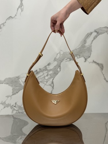 Prada  35x 22.5x 8cm 1BC212