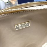 Prada  1BC176  26cm* 16cm* 13cm
