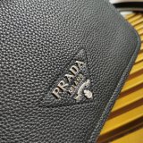 Prada  1BD314  23x 15.5x 9cm