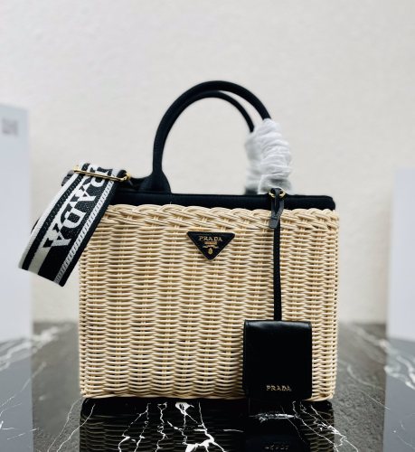 Prada 1BG835 26cm* 18cm* 11.5cm