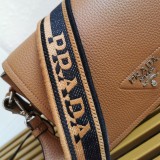 Prada  1BD314  23x 15.5x 9cm