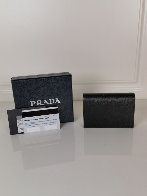 Prada Portafoglio 1MV021 11.2x8.5cm