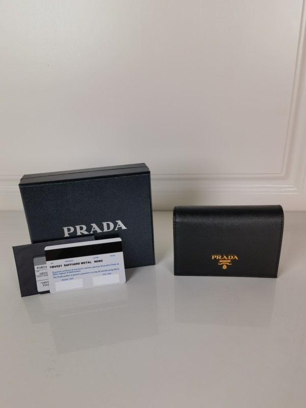 Prada Portafoglio 1MV021 11.2x8.5cm