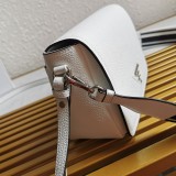 Prada  1BD314  23x 15.5x 9cm