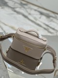 Prada 18x 11.5x 7.5cm 1BH202