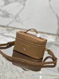 Prada 18x 11.5x 7.5cm 1BH202
