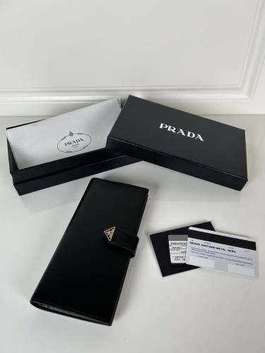 Prada Portafoglio 1MV025 18×9cm