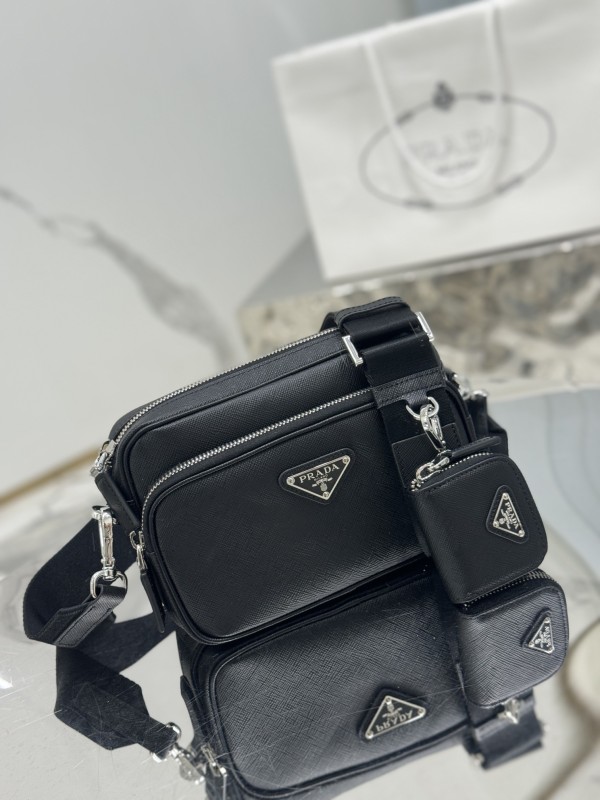 Prada 20x 13.5x 7cm 2VH170