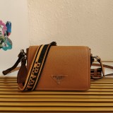 Prada  1BD314  23x 15.5x 9cm