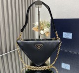 Prada  1BC176  26cm* 16cm* 13cm