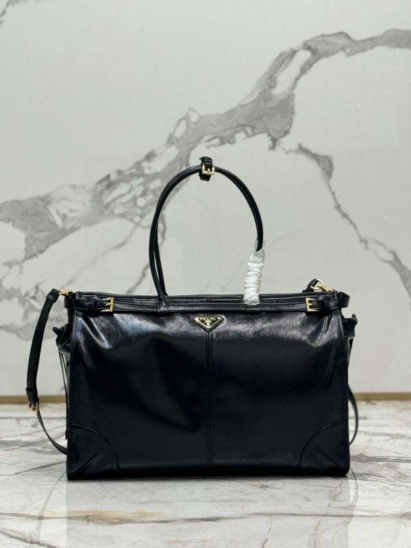 Prada 42x 30x 12cm 1BA439