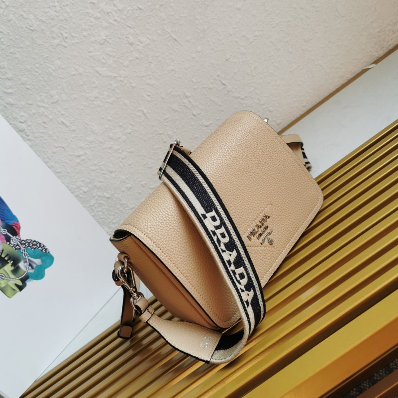 Prada  1BD314  23x 15.5x 9cm
