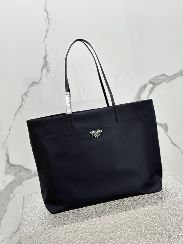 Prada Saffiano 40x34x16cm 1BG107
