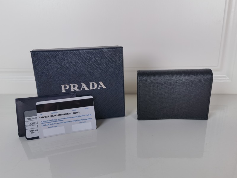 Prada Portafoglio 1MV021 11.2x8.5cm