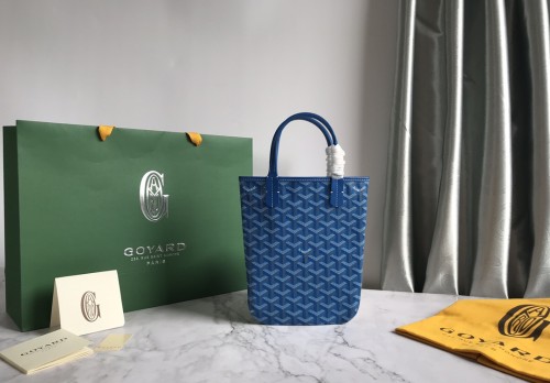 GOYARD Poitiers 020187 21x24cm