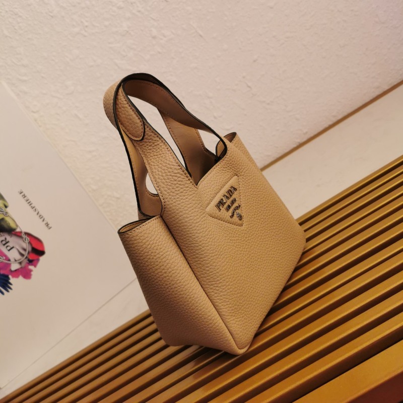 Prada 1BA349 18x15.5x10CM