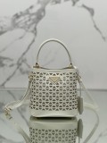 Prada 18×17×10.5 cm 1BA217