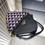 Prada  1BC176  26cm* 16cm* 13cm