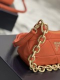 Prada  25 x 18x 7cm 1BC157