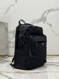 Prada  31x 43.5X 20cm 2VD048