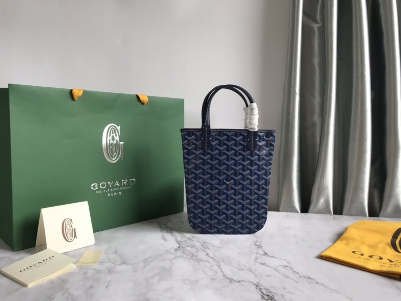 GOYARD Poitiers 020187 21x24cm