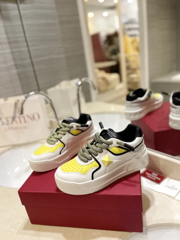 Scarpe Valentino unisex  2024' 35-46
