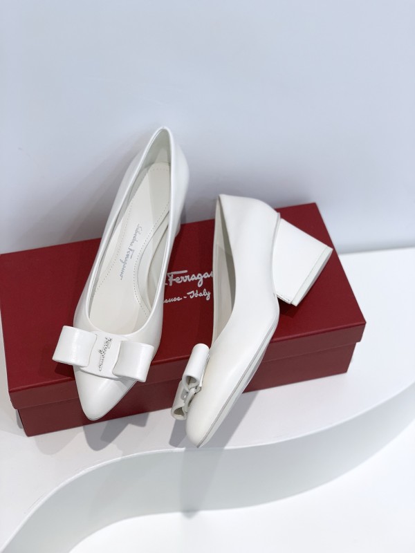 Scarpe  Ferragamo Altezza tacco 2cm/5cm 35-41