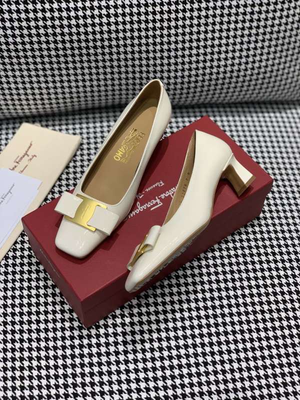 Scarpe  Ferragamo Altezza tacco 2,5cm/4,5cm 35-41