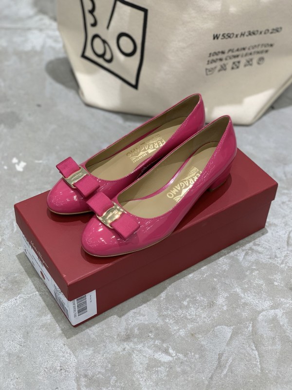 Scarpe  Ferragamo Altezza tacco 3cm 35-42