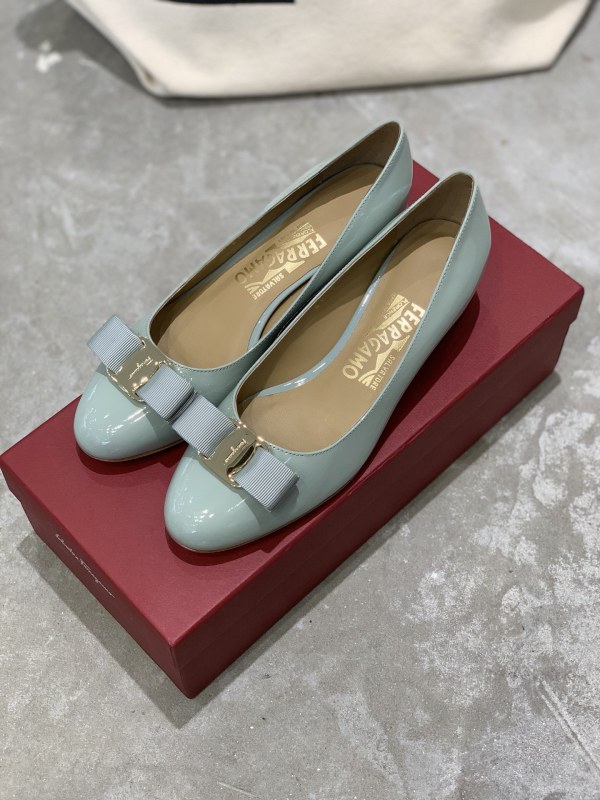 Scarpe  Ferragamo Altezza tacco 3cm 35-42