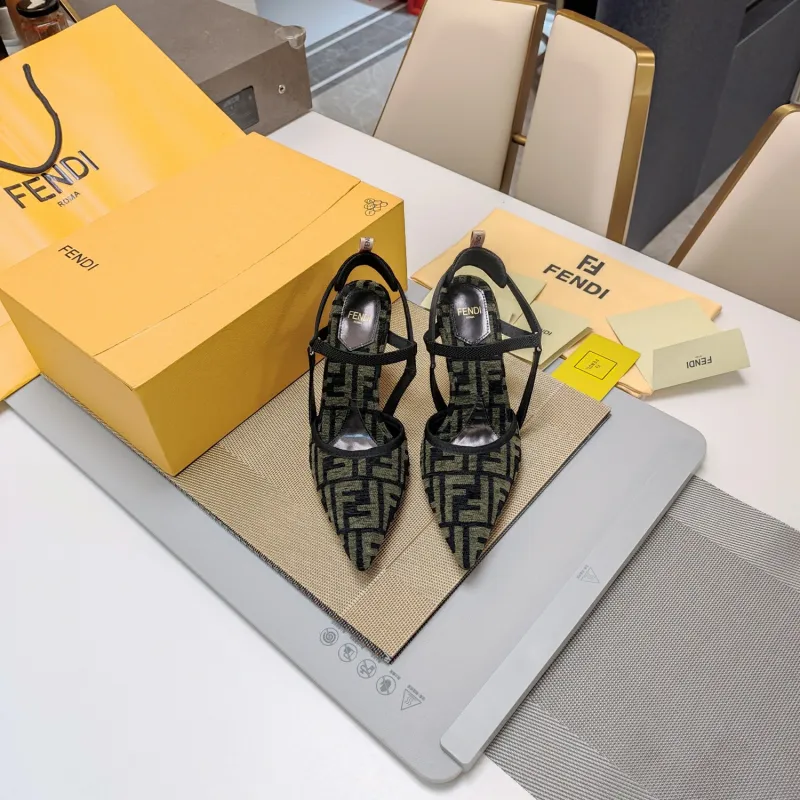Sandali Fendi 2024'  Altezza Tacco  8,5cm 35-41