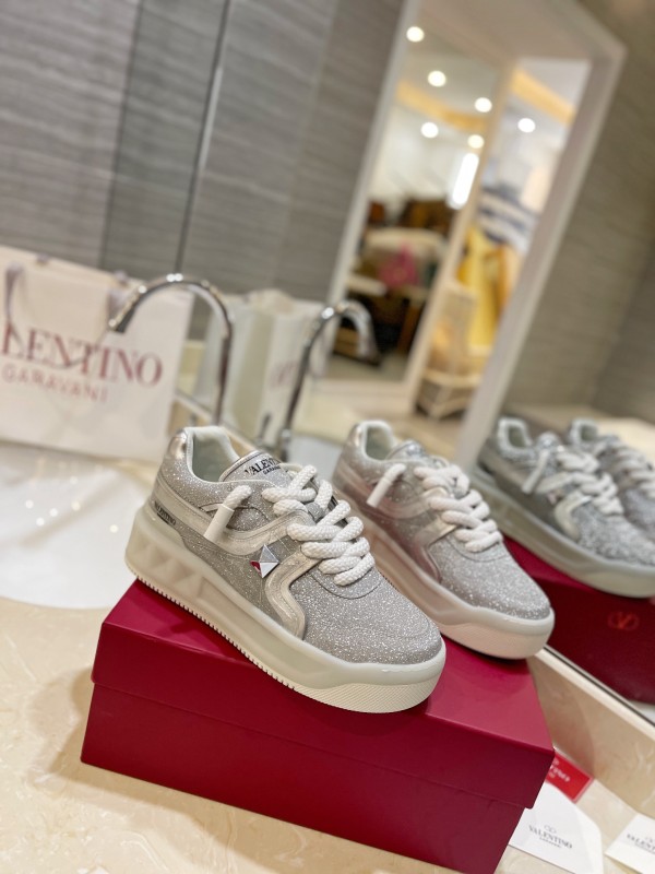 Scarpe Valentino unisex  2024' 35-46