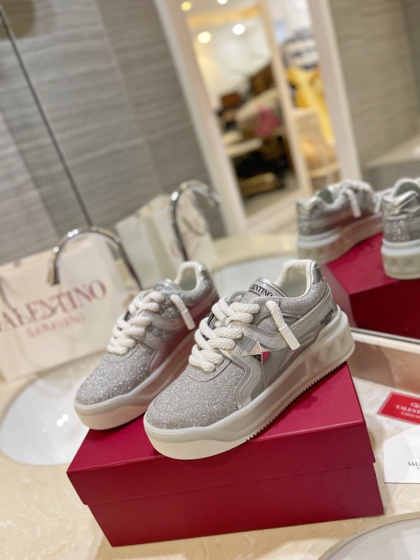 Scarpe Valentino unisex  2024' 35-46