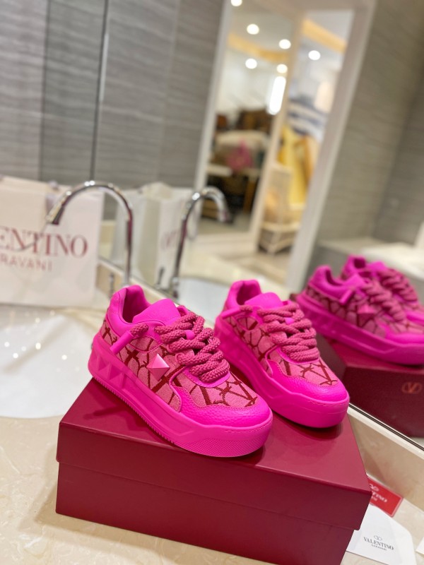 Scarpe Valentino unisex  2024' 35-46