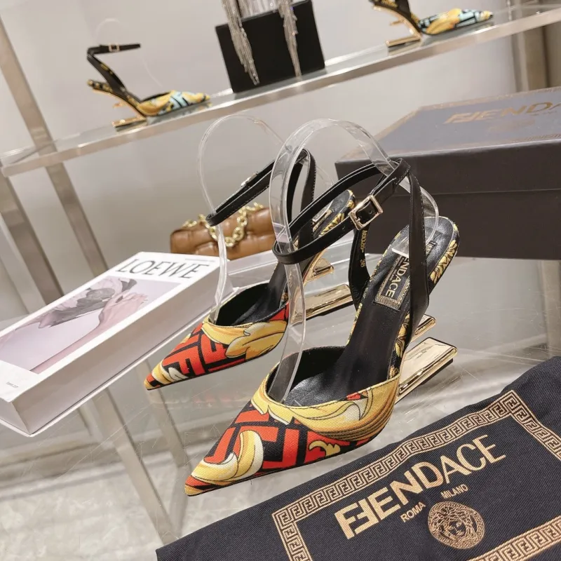 Scarpe Fendi x Versace 2024'  35-40
