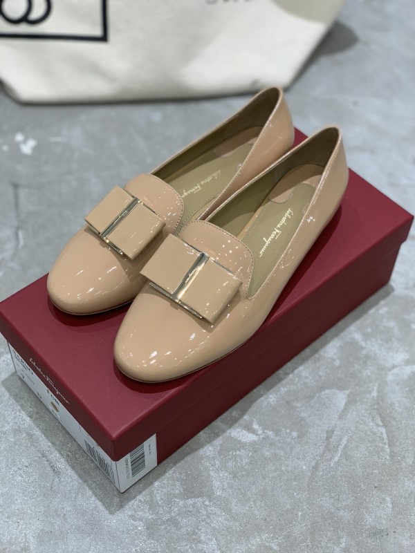 Scarpe  Ferragamo Altezza tacco 2cm 35-40