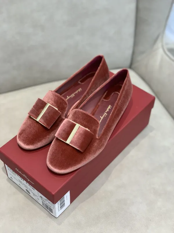 Scarpe  Ferragamo Altezza tacco 2cm 35-40