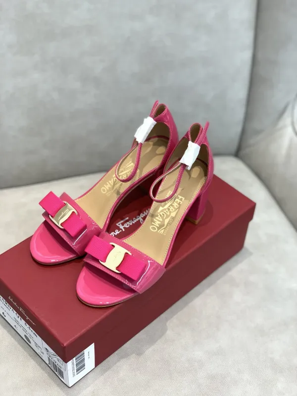Sandali Ferragamo Altezza tacco 6cm 35-40