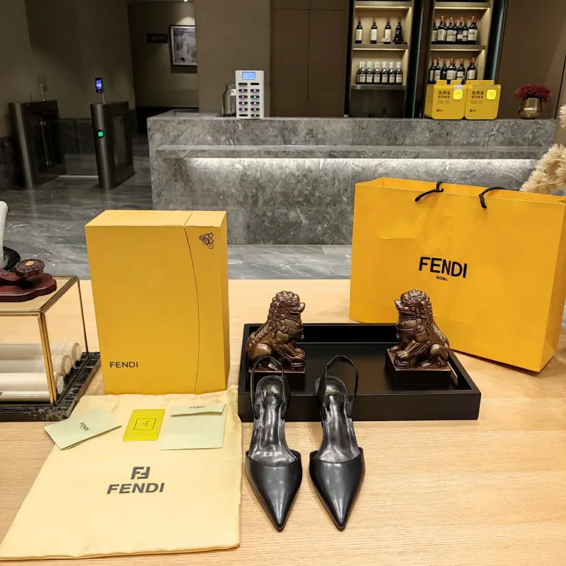 Sandali Fendi 2024'  Altezza Tacco 6,5cm 35-41
