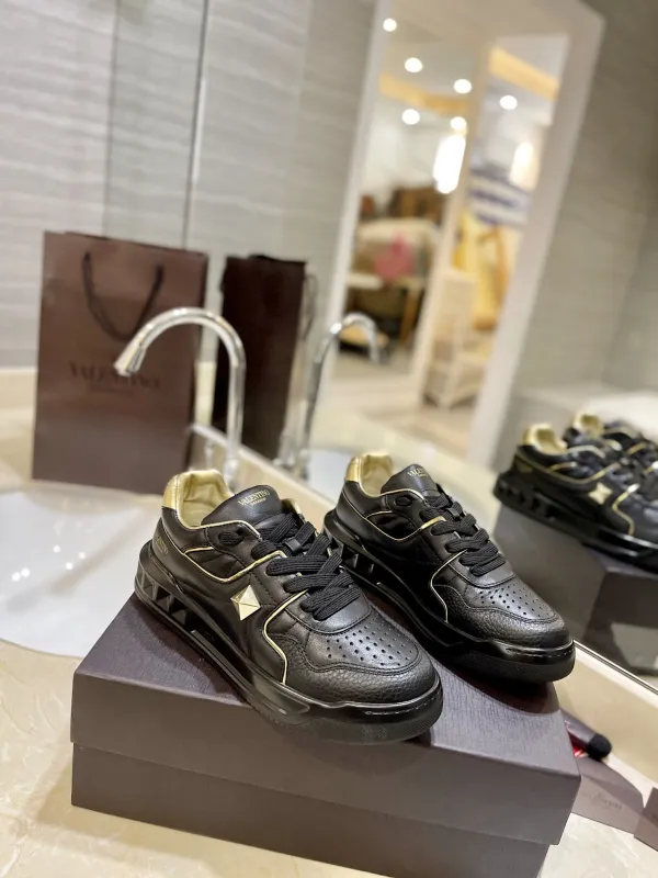Scarpe Valentino unisex  2024' 35-46